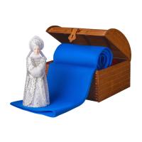 Подарочный набор: кукла фарфоровая, плед флисовый, синий