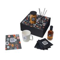 Подарочный набор Re: y. Treat с кружкой, сиропом и попкорном